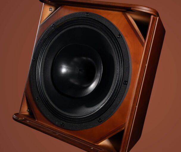 Venu 14 V2 – Vintage Wood